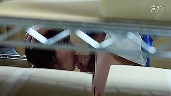 A -time Warehouse Worker Who Works As A Side Husband - This Plain Housewife Will Serve You For The Minimum Wage Of 951 Yen... Momos Marina