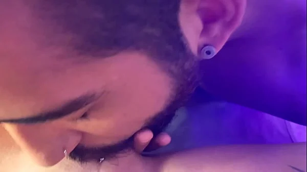 Chupou minha bucetinha gostoso até esguichar - Squirt - Romulo Pontess