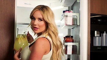 MILFY Savannah Seduces Her Sons Friend