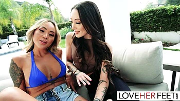 Sage Hunter and Linda Lan's kinky dirt by Love Her Feet