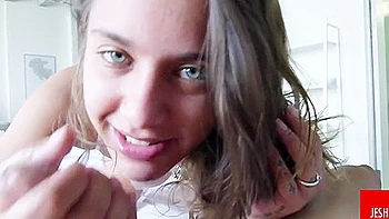 Cum Load On 18-years-old Uma Jolie