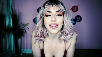 Young blond teen babe masturbates with her toothbrush