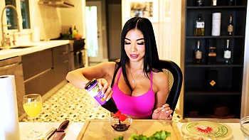 Chubby Brunette Big Boobs Dildo Masturbation