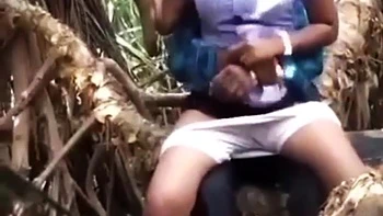 Srilanka Hot Couples Best Outside Leak Video