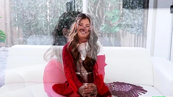 POV Newcomer Alert: Fresh Face Ready to Shine as a Superstar