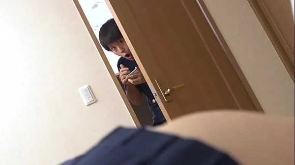 3秒だけのはずが膣痙攣！？ 義理の妹を家中連れ回して何度も何度も中出し！ 義妹と繋がったまま連続中出しで妊娠確定！？【パート1】https://bit.ly/3l2GSkV