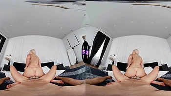 Hot Jessie Ames rides cock in reverse cowgirl position