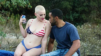 Stallion Strong and Riley Nixon in a steamy car session