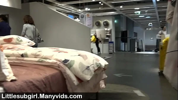 Sexy Asian Loves to Showing Her Pussy in Busy Public Store!