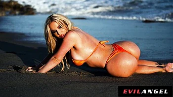 Deep throat porn with delightful Savannah Bond and Alex Mack from Anal Trixxx