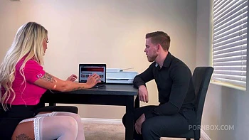 Meine geile Sekretärin im Büro vollgespritzt – Stephanie & Steve