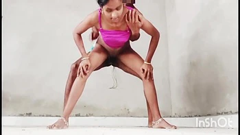 Desi Bhabhi Fucked Hard in Village Building