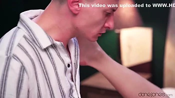 Pareja rubia follando en vaquera y profunda mamada