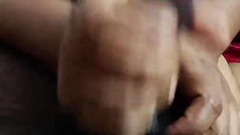 Mallu Chechi seduz amigo do marido com boquete