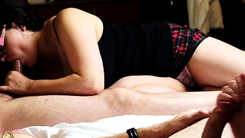 Третий минетный оргазм любительницы Оливии