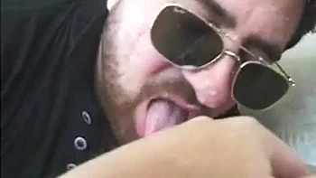 Сочная тёлка доит сиськи в групповом: наездница, раком, миссионер