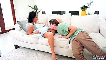 Milf BBW de peitos grandes leva creampie anal com pau enorme