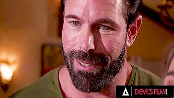 1 hora de spitroast con strap-on: milf rubia doble penetración y anal