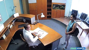 Curvy office teen sucks big cock and gets fucked