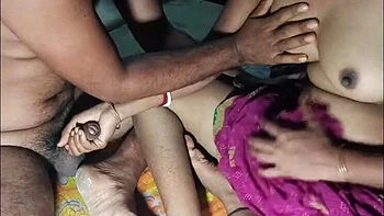 Indian Bhabhi Sucks Big Tits & Nipples Homemade