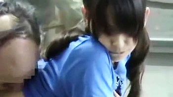 Ils se font des pipes et se baignent ensemble comme si c'était normal