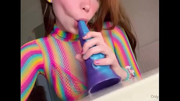 Bell Delphine play with dick