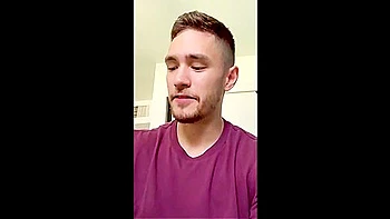 Большой черный член трахает маленькую белую девку, межрасовый BBC