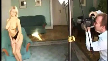 Anastasia Babe y Devine: tetas grandes en perrito y vaquera