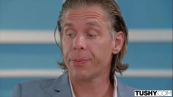 TUSHY Anal-obsessed Mona shares her BF with bestie Kelsi