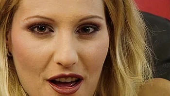 Blonde Melissa Black sucks dick on her knees