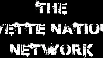 Milf de peitões Charlee Chase se masturbando POV