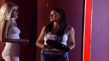 Ruthless Italian Milf Victoria Swinger Assfucked Outdoors