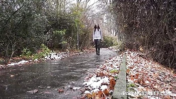 Joana’s intense teen pussy action