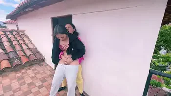 Metiendo mis dedos en la vagina caliente de mi ex