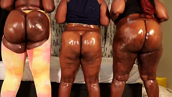 Ebony MILF Fucked Hard with Close-Up Cumshot