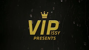 VIPissy featuring Lola Myluv's blonde xxx